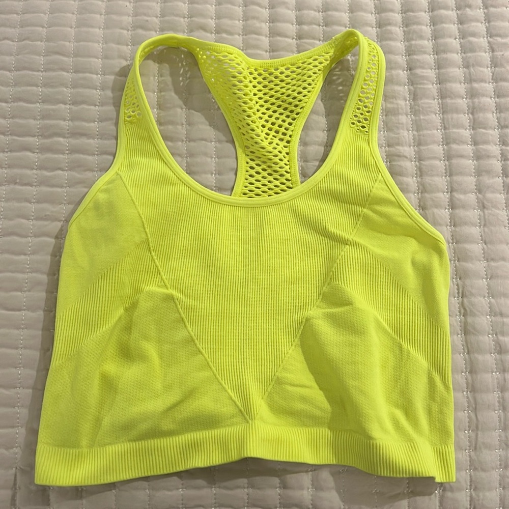 ALALA crop workout top